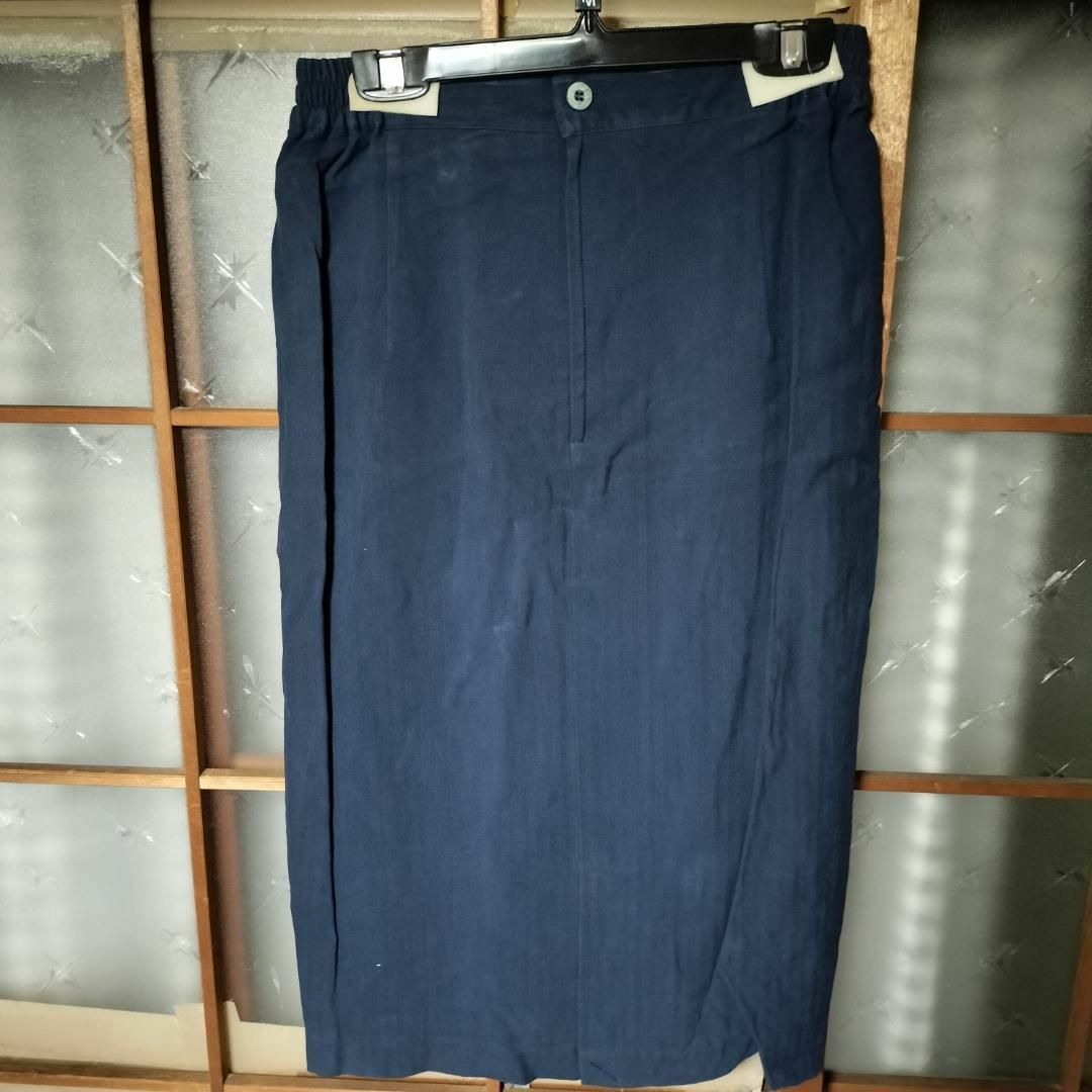 jasmi silk レディース スカート タイト M  紺　シルク100% レディースのスカート(ひざ丈スカート)の商品写真