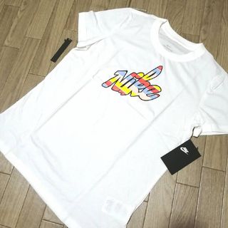 NIKE - 【まもなく値上げ】新品　ナイキ　NIKE　レディース　Tシャツ　Мサイズ　白