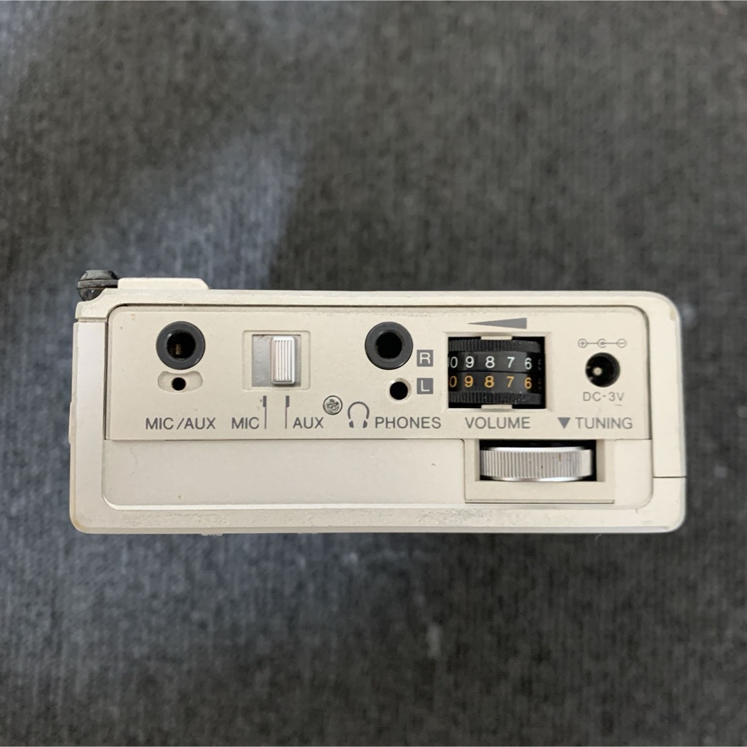 aiwa(アイワ)のAIWA CassetteBoy HS-J2 アイワ カセットプレーヤー スマホ/家電/カメラのオーディオ機器(ポータブルプレーヤー)の商品写真