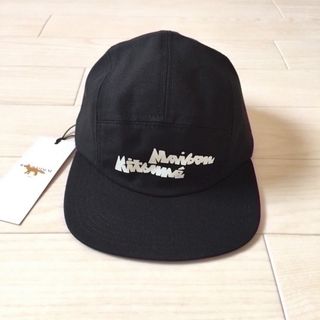 新品 MAISON KITSUNE コラボ 5パネルキャップ