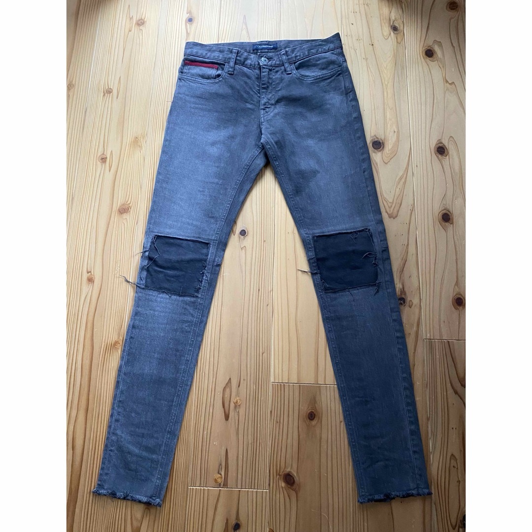 UNDERCOVER - 新品☆アンダーカバー 膝くり抜きパンツ グレー1の UNDERCOVER - 新品☆アンダーカバー 膝くり抜きパンツ グレー1の
