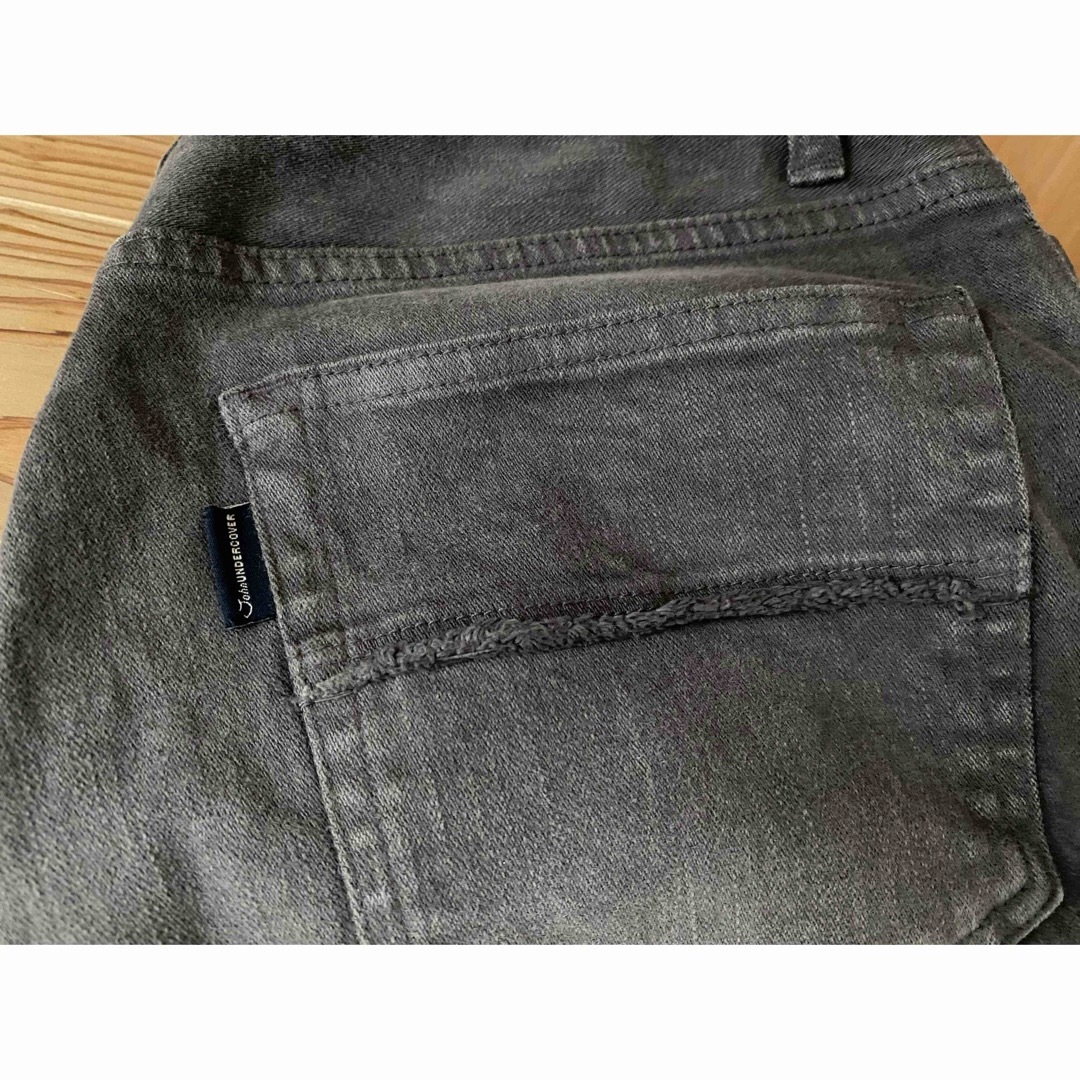 UNDERCOVER - 新品☆アンダーカバー 膝くり抜きパンツ グレー1の UNDERCOVER - 新品☆アンダーカバー 膝くり抜きパンツ グレー1の