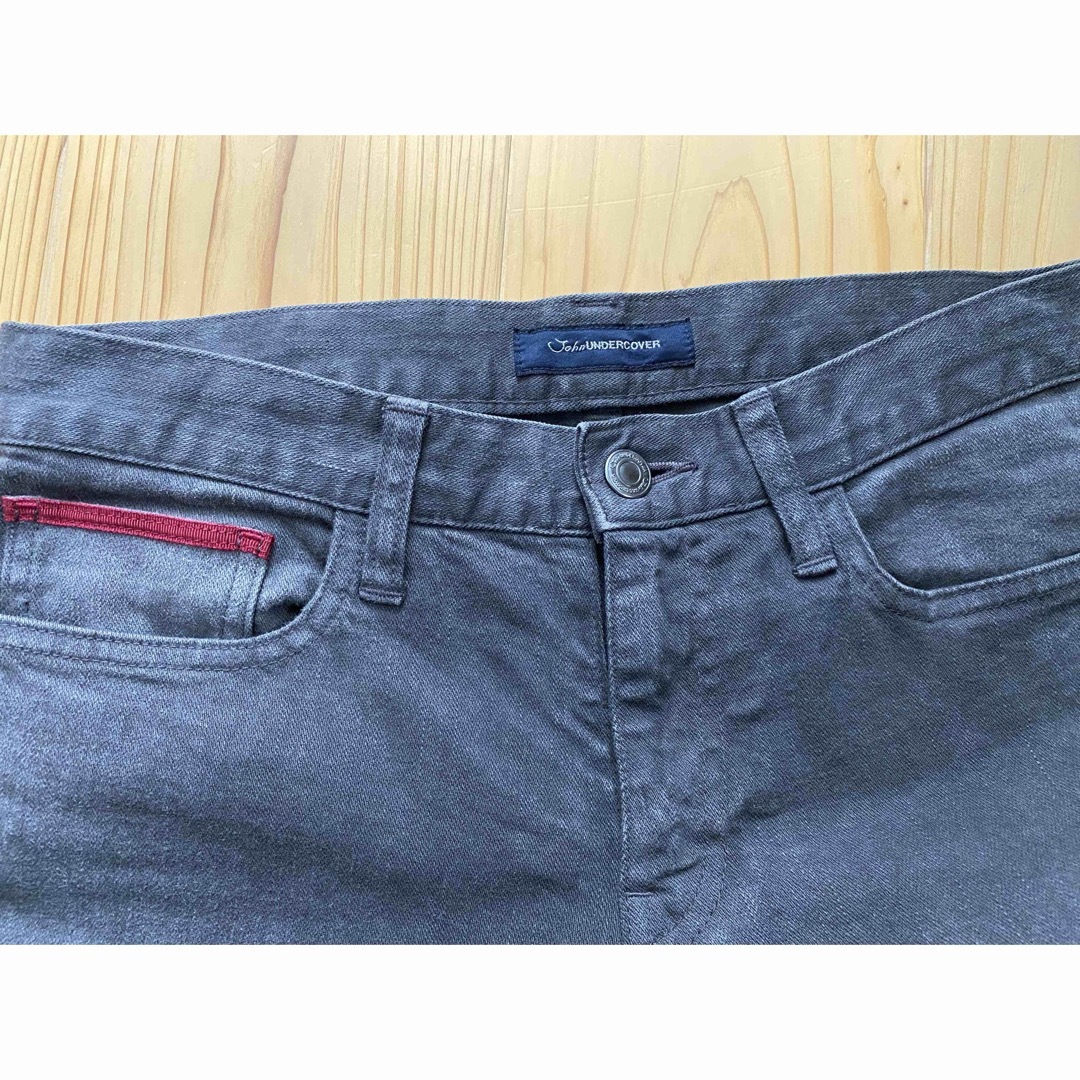 UNDERCOVER - 新品☆アンダーカバー 膝くり抜きパンツ グレー1の UNDERCOVER - 新品☆アンダーカバー 膝くり抜きパンツ グレー1の