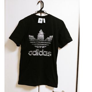 アディダス(adidas)の多少しっかりめの生地　アディダス(Tシャツ(半袖/袖なし))