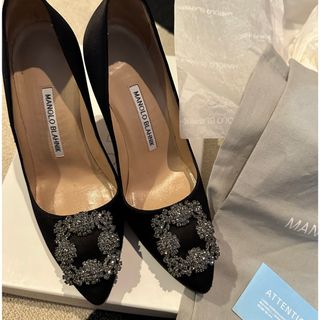 美品MANOLO BLAHNIK マノロブラニクパンプス35ハーフ　ハンギシ