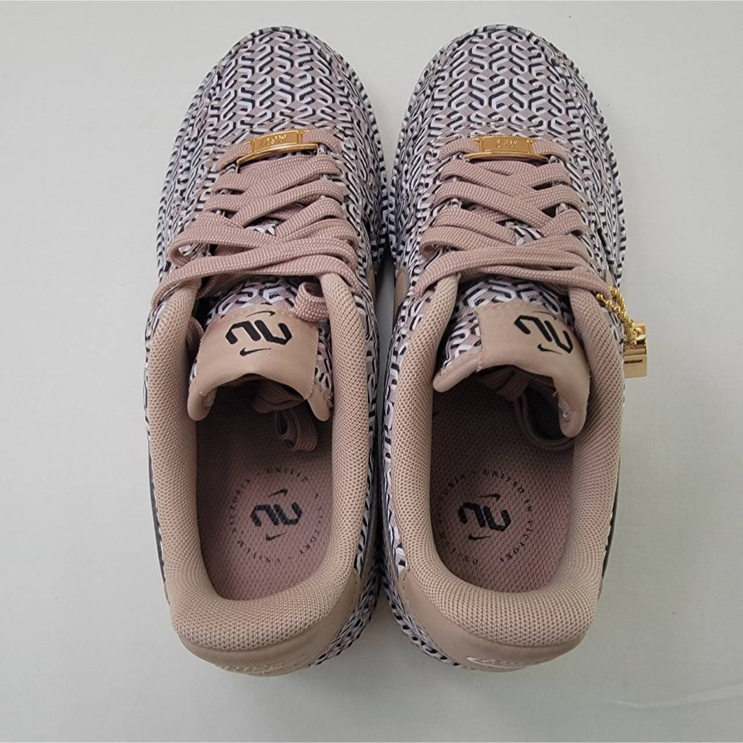 NIKE - ナイキ ウィメンズ エアフォース1 ロー ユナイテッド NIKE - ナイキ ウィメンズ エアフォース1 ロー ユナイテッド