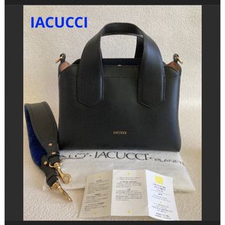 イアクッチ(IACUCCI)の美品　IACUCCI  ファーハンドル　2way トート  ブラック(ハンドバッグ)