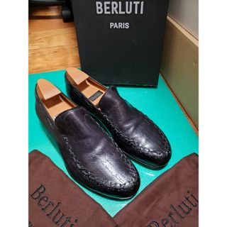 ベルルッティ(Berluti)の【極美品】Berluti ベルルッティ フェデリコ　カリグラフィー　サイズ 8(スリッポン/モカシン)