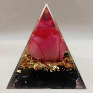 ピラミッドクリスタル  水晶 薔薇 ナチュラルエネルギー 装飾用 箱あり(置物)