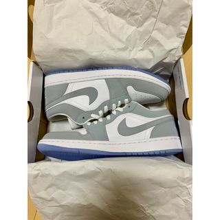 ナイキ(NIKE)のNike WMNS Air Jordan 1 Low Wolf Grey27.0(スニーカー)