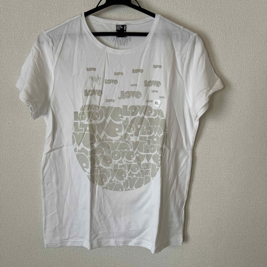UNIQLO(ユニクロ)の貴重！新品未使用●ユニクロ Hardy Blechman Tシャツ　XL レディースのトップス(Tシャツ(半袖/袖なし))の商品写真