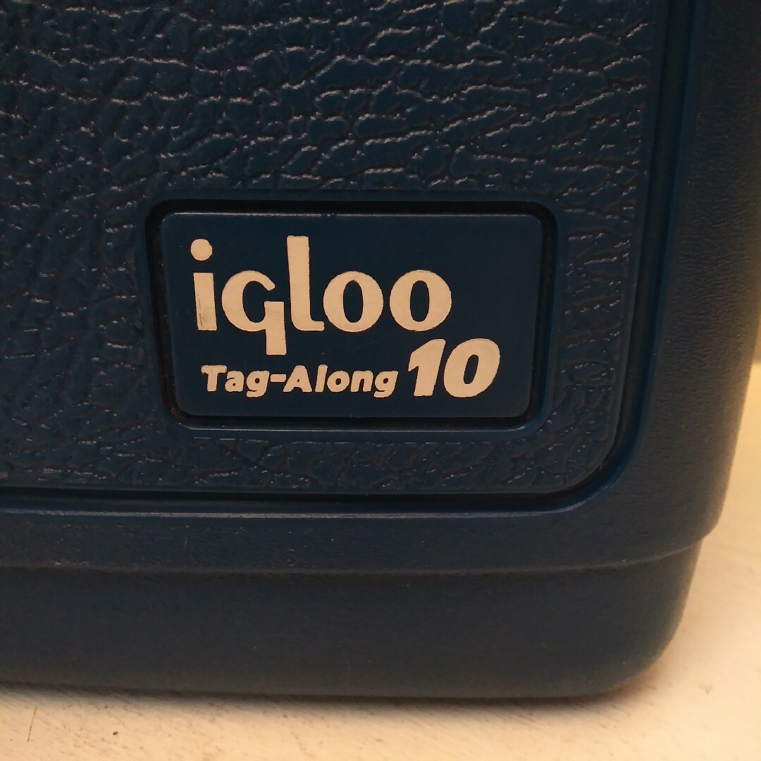 IGLOO(イグルー)のイグルー igloo クーラーボックス クラッシックモデル スポーツ/アウトドアのアウトドア(調理器具)の商品写真