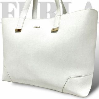 フルラ(Furla)の極美品　未使用級　フルラ　大容量　トートバッグ　ショルダーバッグ　白　ホワイト(トートバッグ)