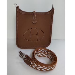 エルメス(Hermes)のエルメス　エヴリンTPM ゴールド　ジグザグ　ショルダーバッグ(ショルダーバッグ)