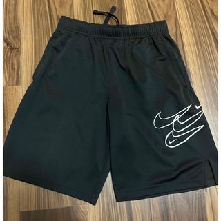 ナイキ(NIKE)のNIKE DRIFIT パンツ 黒 Lサイズ 140〜150cm程(パンツ/スパッツ)