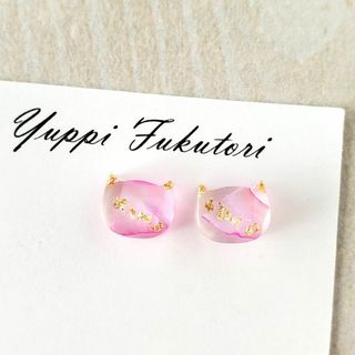 yfr*【No.7】さわやかピンクの猫ピアス　　小さい　ミニ　小粒　ゴールド(ピアス)