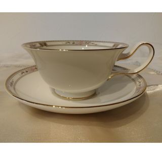 ウェッジウッド(WEDGWOOD)のウェッジウッド　コルチェスター　カップ&ソーサー。(食器)