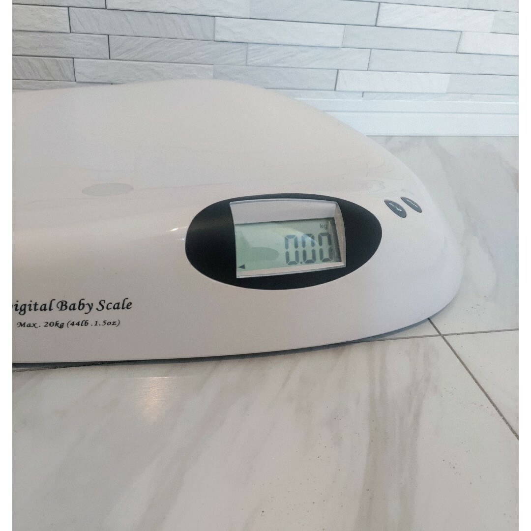 SIS Baby Scale ベビースケール TH996 キッズ/ベビー/マタニティの洗浄/衛生用品(ベビースケール)の商品写真