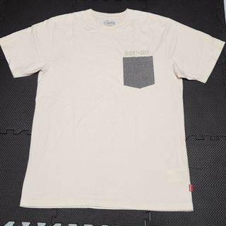 ステューシー(STUSSY)のステューシー バックプリント 胸ポケット 半袖Tシャツ(Tシャツ/カットソー(半袖/袖なし))