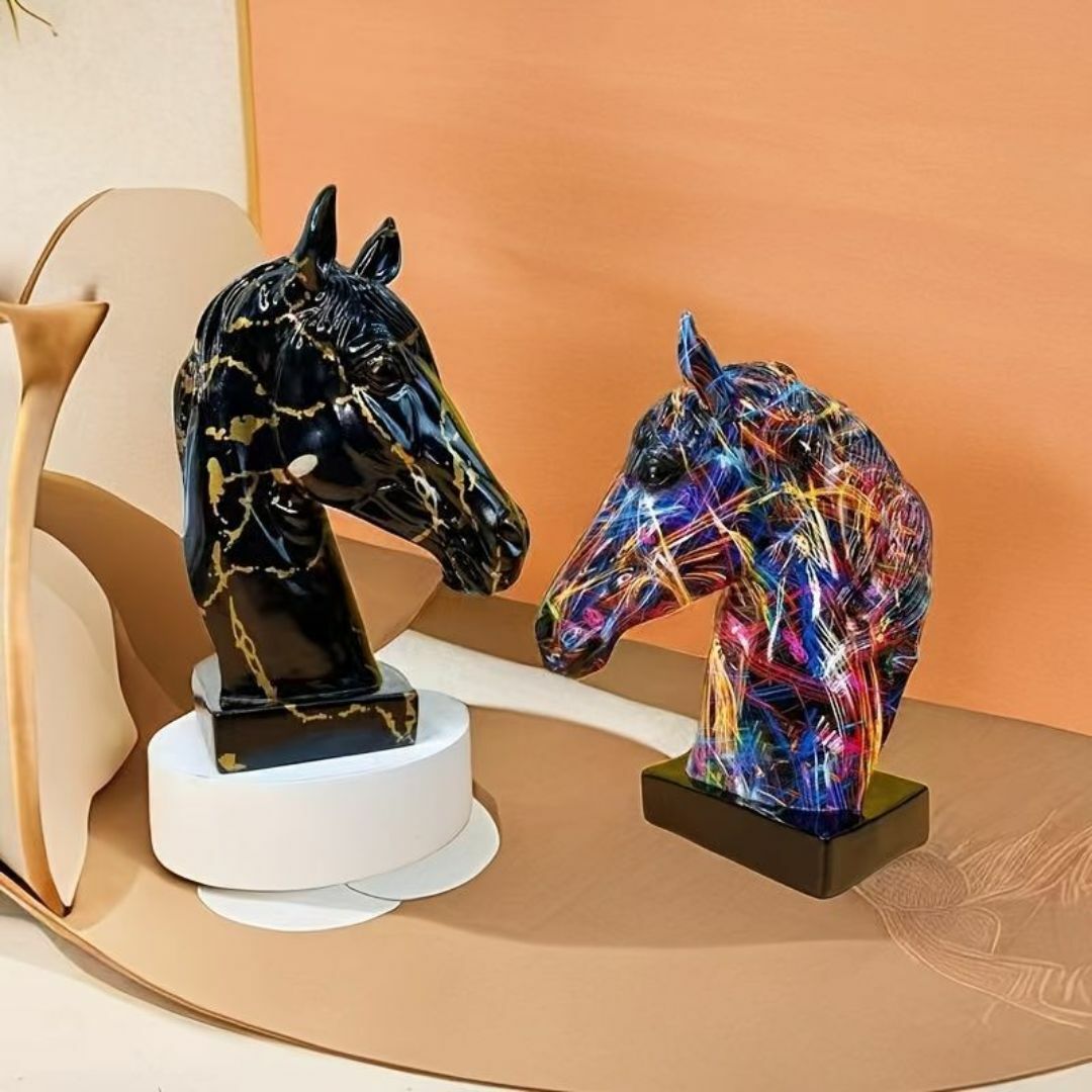 馬 置物 オブジェ ３カラー 馬の頭の樹脂工芸品 ３色展開 インテリア/住まい/日用品のインテリア小物(置物)の商品写真