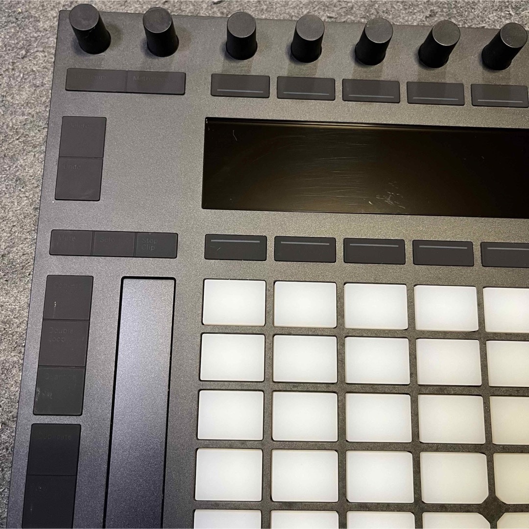 【動作確認済み】Ableton Push2 MIDIコントローラー エイブルトン 楽器のDTM/DAW(MIDIコントローラー)の商品写真
