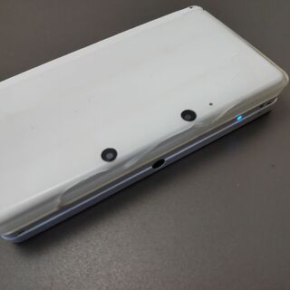 ニンテンドー3DS(ニンテンドー3DS)の安心の整備済み！◆任天堂3DS 中古本体◆アイスホワイト◆55(携帯用ゲーム機本体)