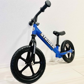 【極美品】大人気！STRIDER スポーツ モデル 12インチ ブルー(自転車本体)