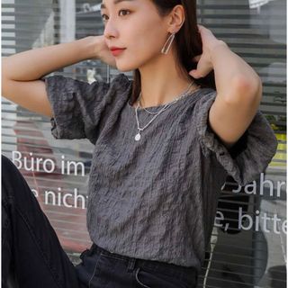 シーイン(SHEIN)のSHEIN shein シーイン DAZY トップス(カットソー(半袖/袖なし))