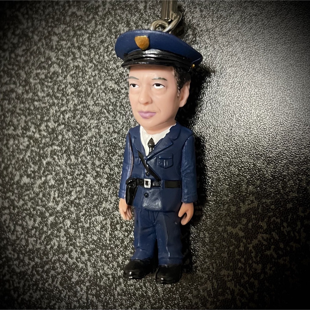 板尾創路ストラップ「警察官 板尾」 エンタメ/ホビーのおもちゃ/ぬいぐるみ(キャラクターグッズ)の商品写真