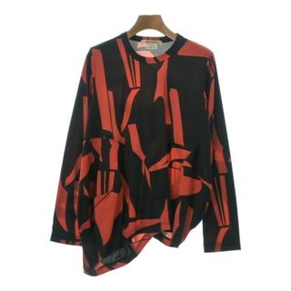 コムデギャルソン(COMME des GARCONS)のCOMME des GARCONS Tシャツ・カットソー S 赤x黒(総柄) 【古着】【中古】(カットソー(半袖/袖なし))