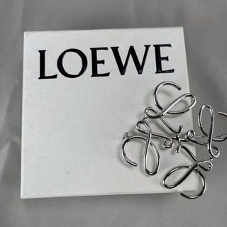 ロエベ(LOEWE)の【超絶特価】LOEWE ロエベ ブローチ コサージュ(ブローチ/コサージュ)