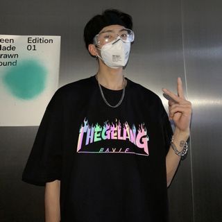 【在庫わずか】胸ロゴ 反射 半袖 黒 スケーター ストリート ペアコーデ  韓国(Tシャツ/カットソー(半袖/袖なし))