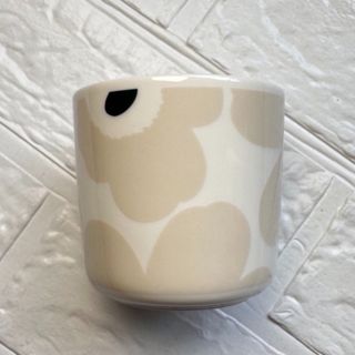 マリメッコ(marimekko)の②廃番 ウニッコ ラテマグ 新品 未使用 マリメッコ ベージュ ダークグリーン(食器)