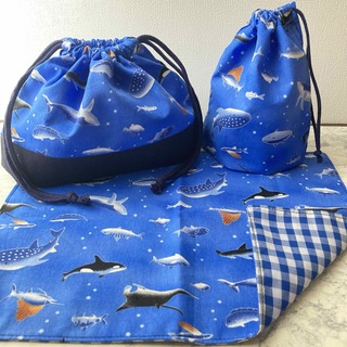 青色　水族館　海の生き物　クジラ　お弁当袋　コップ袋　ランチマット(外出用品)