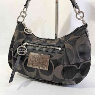 コーチ(COACH)の美品 正規品 コーチ COACH ショルダーバッグ シグネチャー 黒 キャンバス(ハンドバッグ)