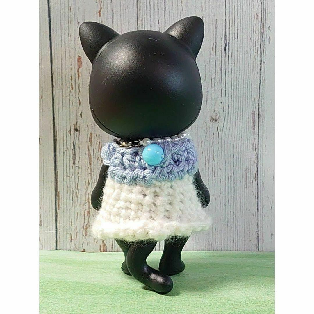 カプセルドール　猫　CAPSULE DOLL　ブラック　瞳カスタム　洋服 セット エンタメ/ホビーのフィギュア(その他)の商品写真