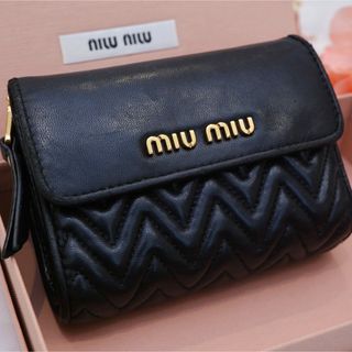 ♡美品♥︎ MIUMIU 三つ折り財布 マテラッセ L字ファスナー 黒 金ロゴ