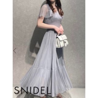 スナイデル(SNIDEL)の【極美品】スナイデル/ケープチュールドレス/ワンピース/インナー付き(ロングワンピース/マキシワンピース)