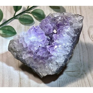ゲーサイト内包✨　レインボー　アメジスト　クラスター　原石　ラフストーン　紫水晶(置物)