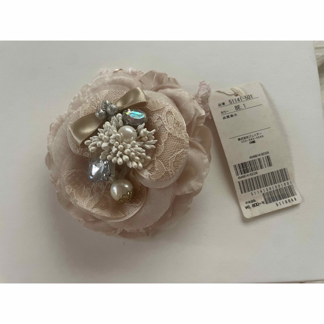 Rose Tiara(ローズティアラ)の未使用タグ付　ローズティアラ　ブローチ　コサージュ レディースのアクセサリー(ブローチ/コサージュ)の商品写真