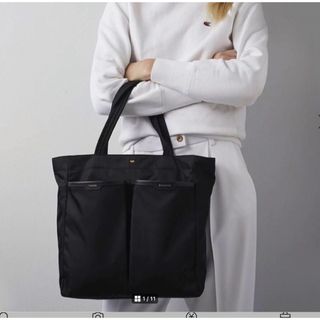 アニヤハインドマーチ(ANYA HINDMARCH)のアニヤハインドマーチ　ANYA HINDMARCH  ネービスナイロントート(トートバッグ)