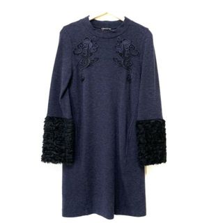 ヴィヴィアンタム(VIVIENNE TAM)のVIVIENNE TAM(ヴィヴィアンタム) ワンピース サイズ38 M レディース美品  - ダークネイビー×黒 クルーネック/長袖/ひざ丈/フェイクファー/ドラゴン（龍）(その他)