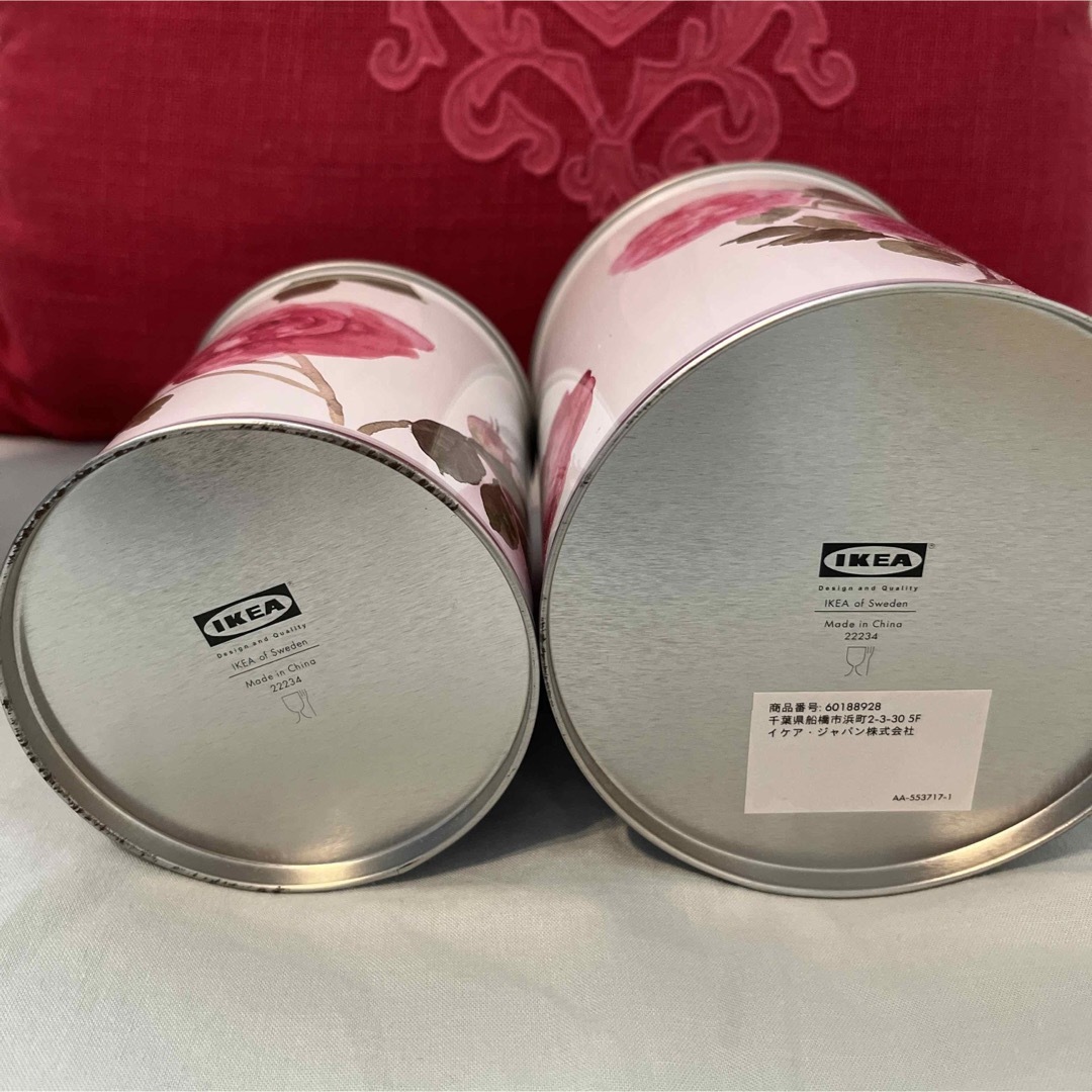IKEA(イケア)のIKEA ローズ　薔薇　インテリア雑貨　円柱缶　キャンドル　セット　美品 インテリア/住まい/日用品のインテリア小物(置物)の商品写真