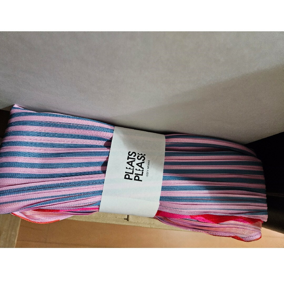 PLEATS PLEASE ISSEY MIYAKE(プリーツプリーズイッセイミヤケ)のPLEATS PLEASE VEGE MIX 1 トップス ピンク レディースのトップス(Tシャツ(半袖/袖なし))の商品写真