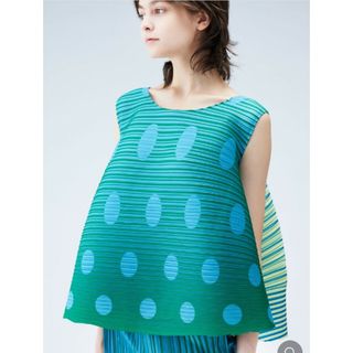 PLEATS PLEASE ISSEY MIYAKE - PLEATS PLEASE VEGE MIX 1 トップス グリーン