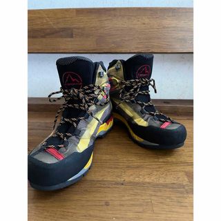 スポルティバ(LA SPORTIVA)のスポルティバトランゴテック GTX  サイズ40(登山用品)