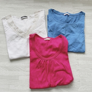ユニクロ(UNIQLO)のレディースTシャツ3枚セット　UNIQLO ジョルダーノ　S M(Tシャツ(半袖/袖なし))