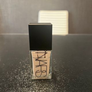 NARS - NARS ライトリフレクティング ファンデーション  02164　OSLO