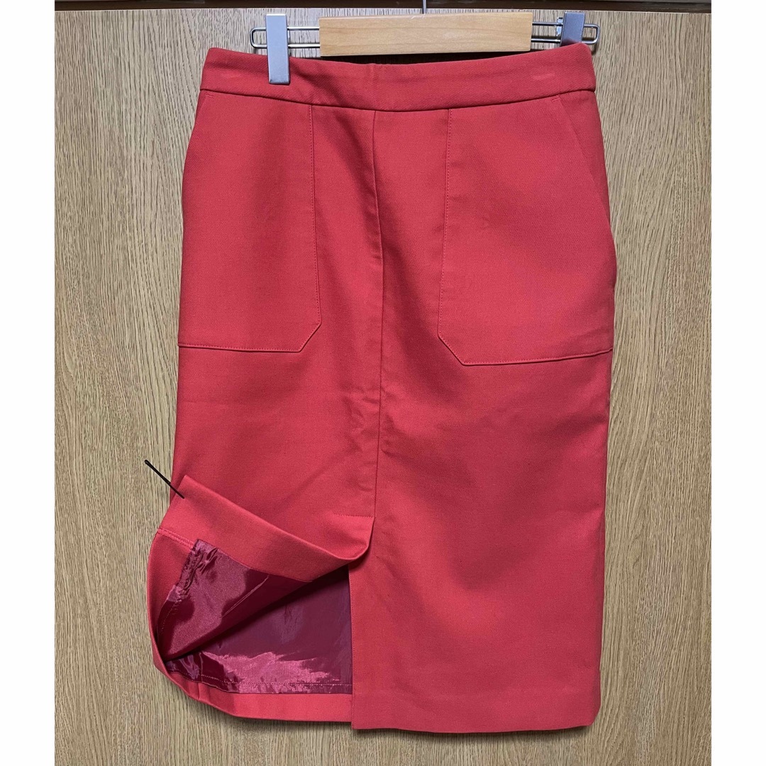 BABYLONE(バビロン)のBABYLONE タイトスカート  赤 レディースのスカート(ひざ丈スカート)の商品写真