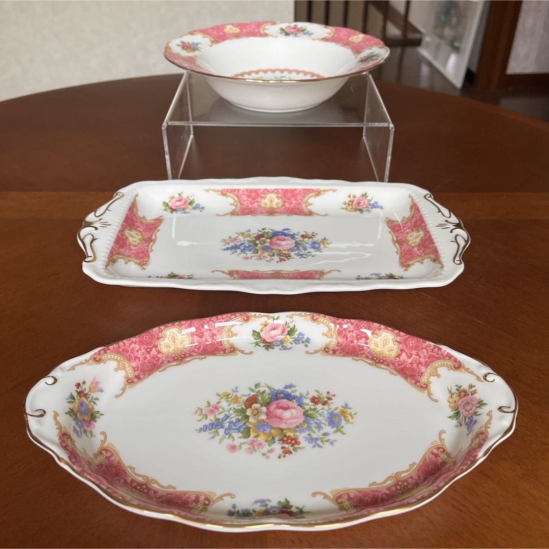 ROYAL ALBERT - 【美品】ロイヤルアルバート☆レディカーライル